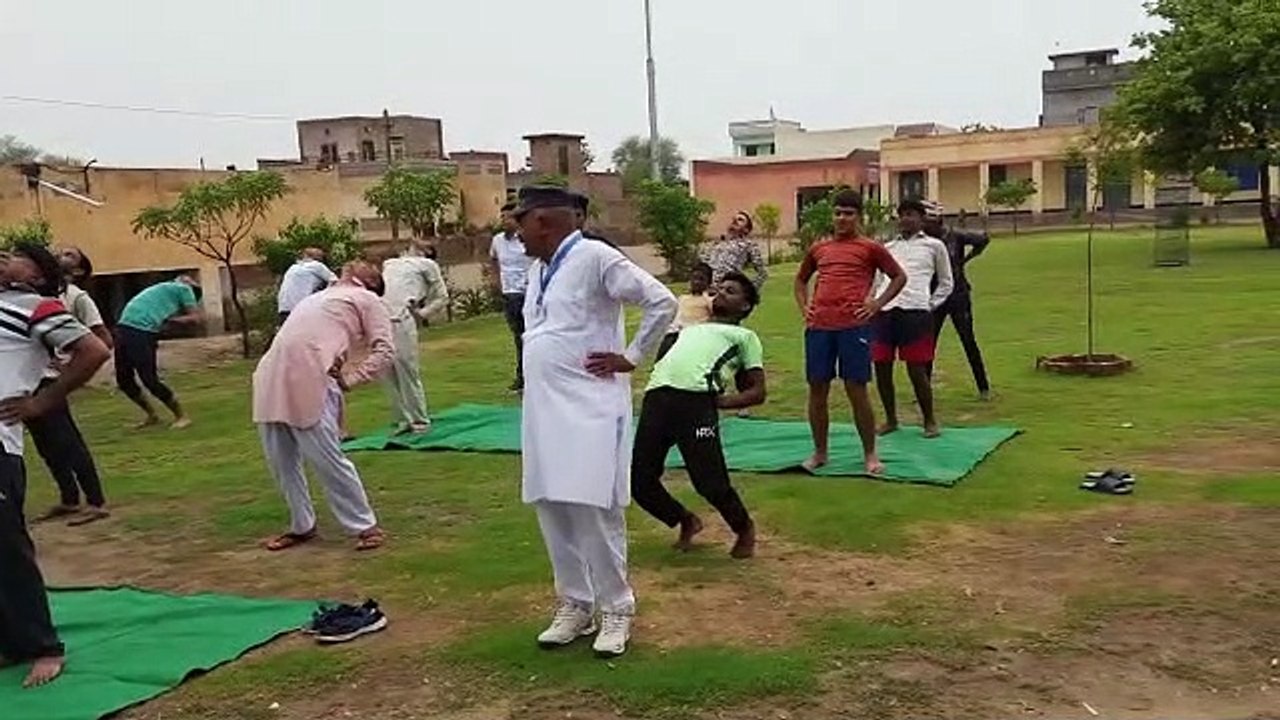 ​SriGanganagar शिक्षक को अब बच्चों की यूनिफॉर्म का रखना होगा हिसाब किताब