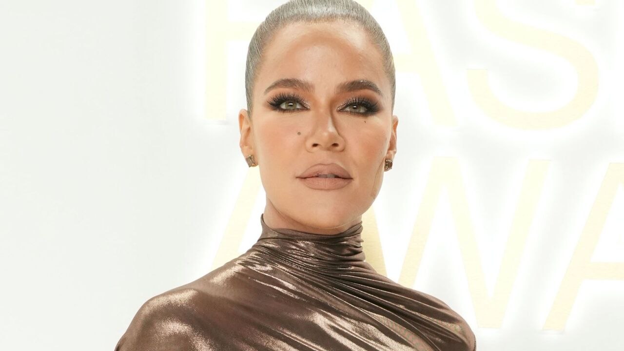 Khloé Kardashian’s Underboob-Baring Copper Dress Was Almost Split in Two