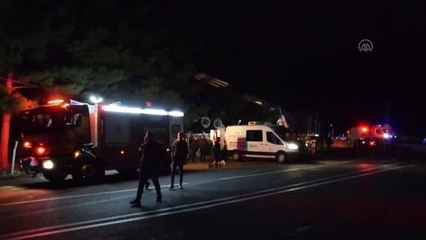 Devrilen kamyonun sürücüsü öldü