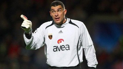 Galatasaray efsanesi Mondragon, Ofspor maçında ortaya çıktı! Görenler "Çok yaşlanmış" demeden edemedi