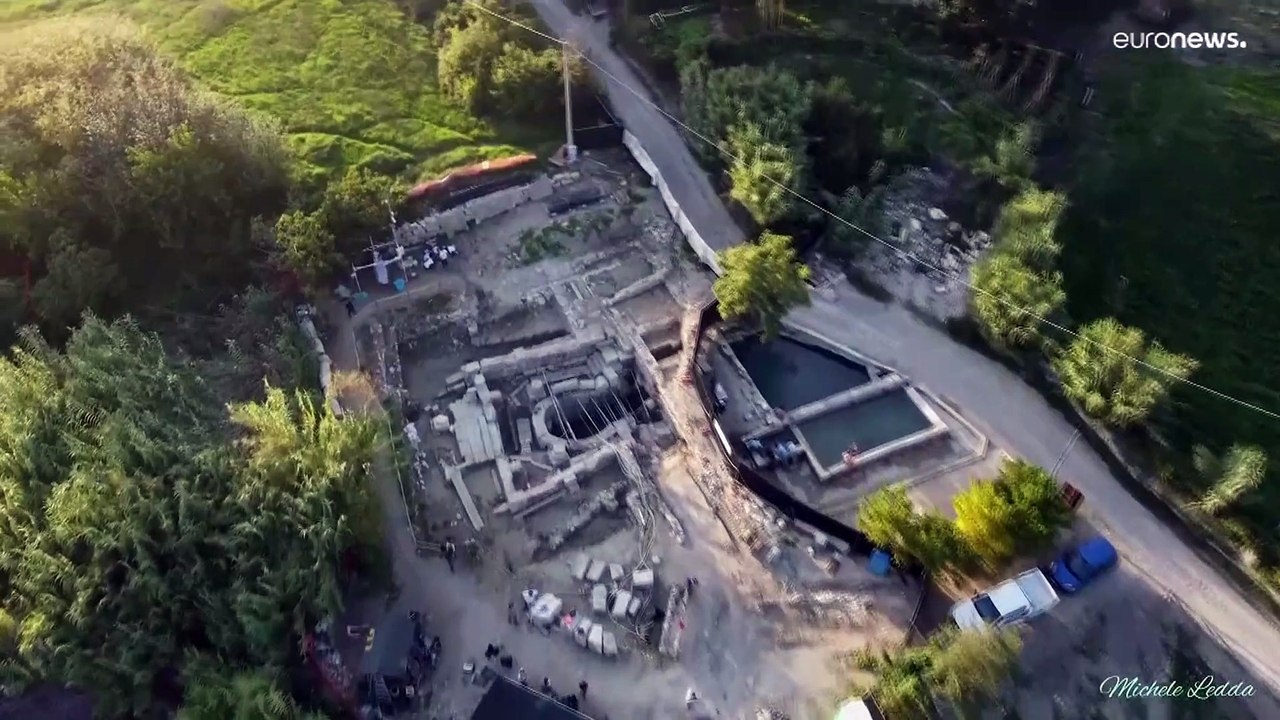 Spektakulärer Fund im Schlamm: Antike Statuen in Italien entdeckt