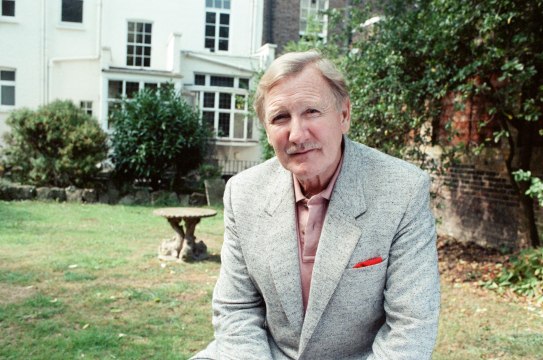 'Harry Potter' Star Leslie Phillips Dead at 98