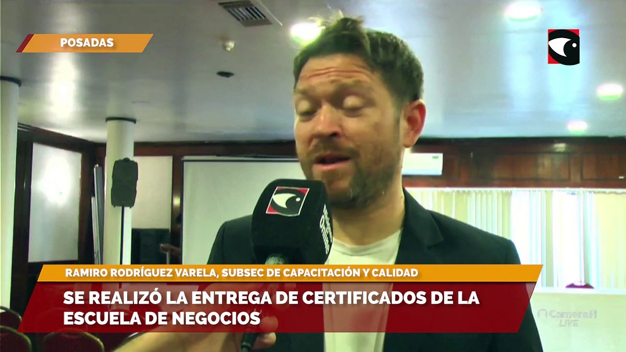 Se realizó la entrega de certificados de la escuela de negocios