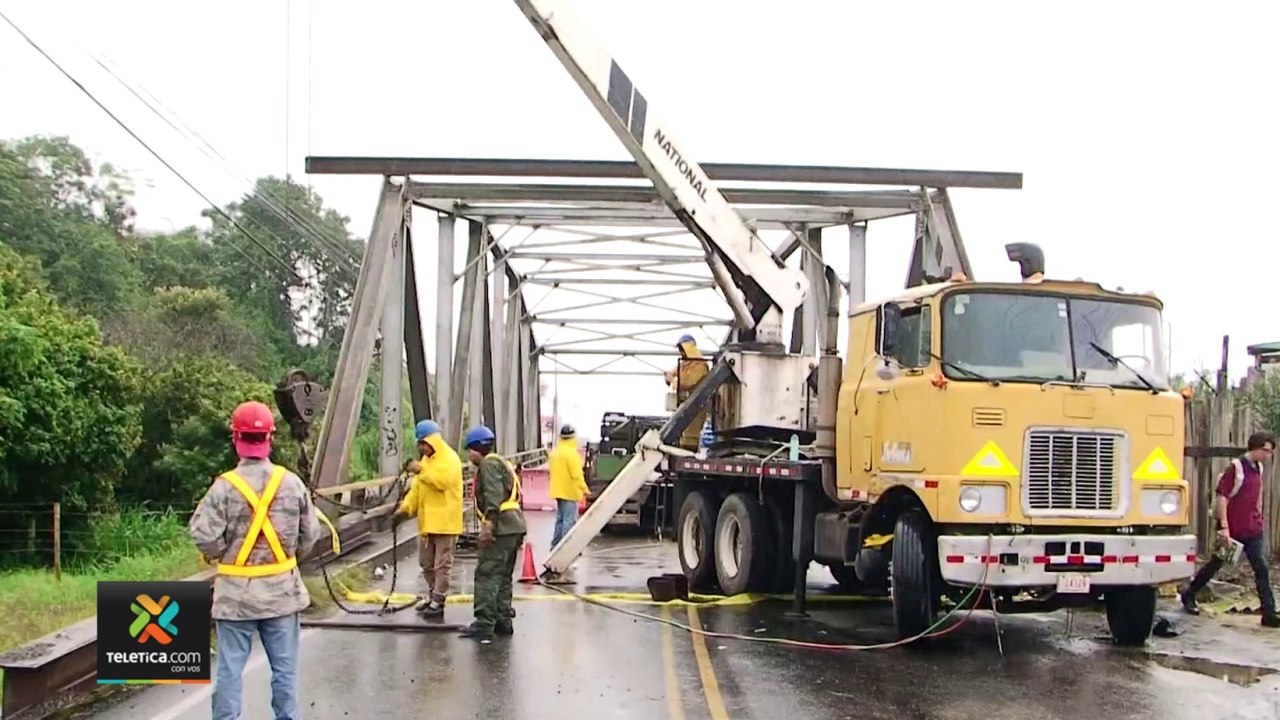 tn7-Autoridades-reabren-paso-por-puente-sobre-río-Reventado-en-Cartago-081122