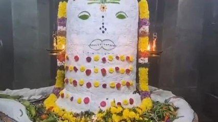 2500 ஆண்டுகள் பழமை வாய்ந்த மக ஆலயத்தில் அன்னாபிஷேகம் விழா