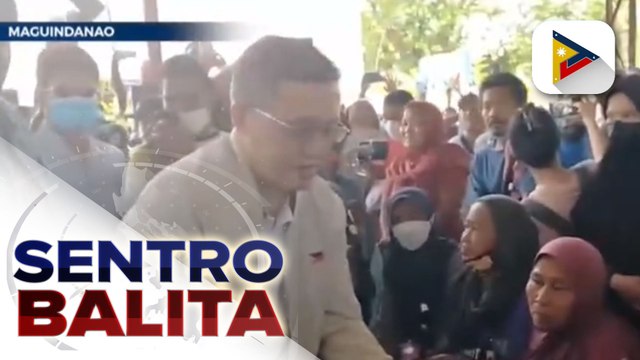 Mga biktima ng Bagyong Paeng sa Maguindanao, hinatiran ng tulong ni Sen. Christopher ‘Bong’ Go at Sen. Robinhood Padilla
