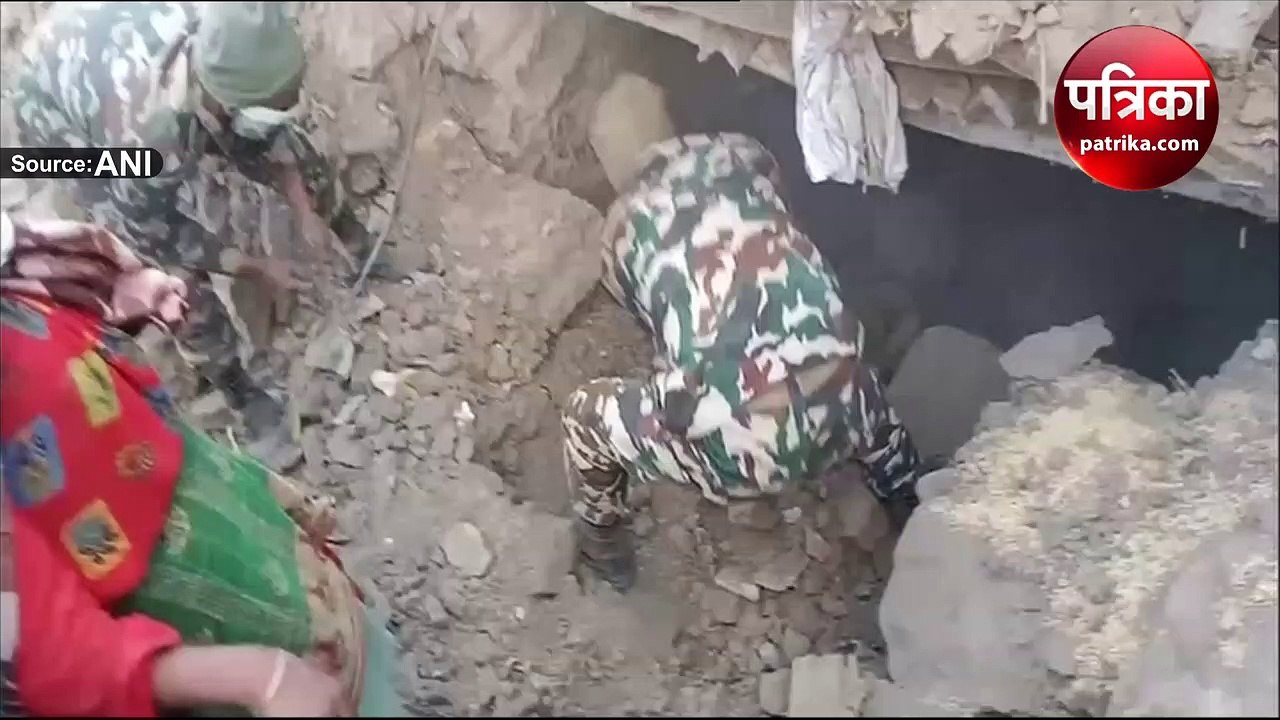 Nepal Earthquake: मकान जमींदोज, मलबे में दबे लो...