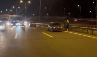 Ortalığı birbirine kattıkları kazadan sonra kaçtılar