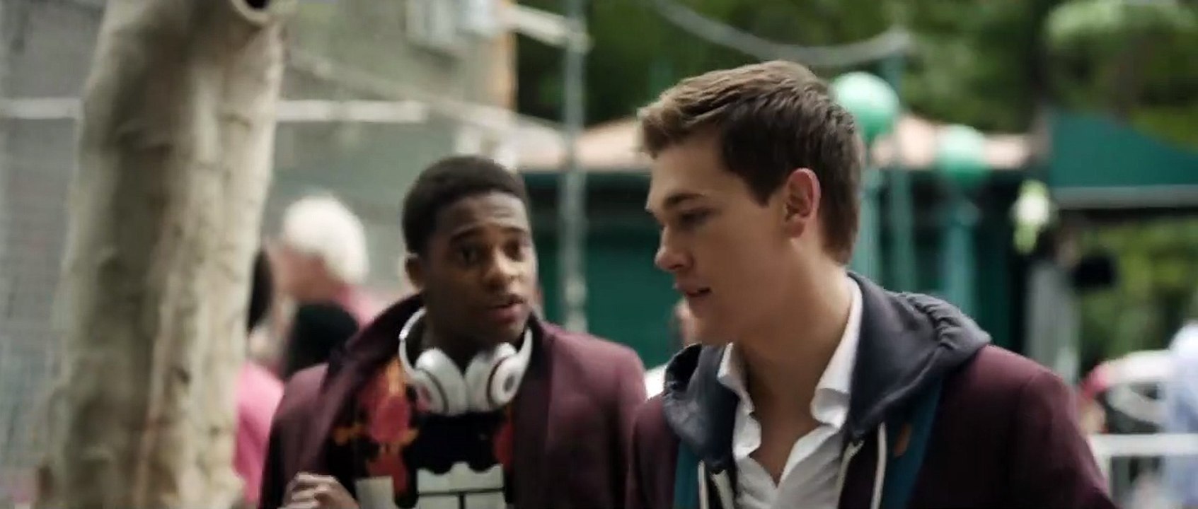 Wolves Bande-annonce (EN)