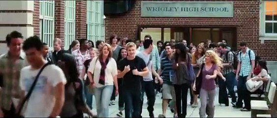 LOL USA Bande-annonce (EN)