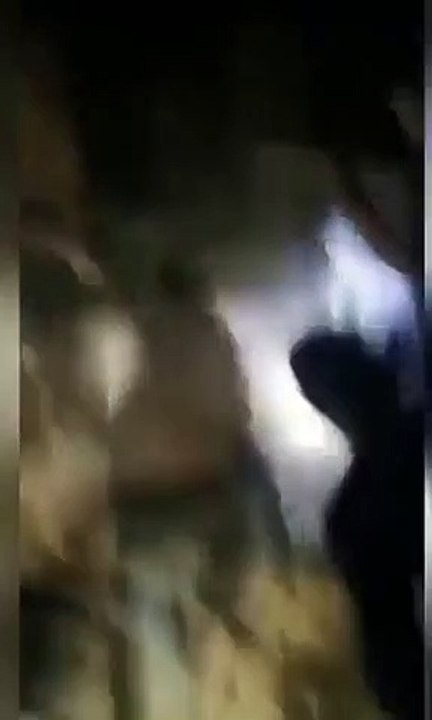 Pelo menos seis mortos e seis feridos em sismo...