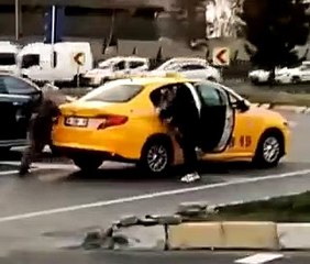 Esenyurt'ta kadınlarla kavgası kameraya yansıyan taksici konuştu
