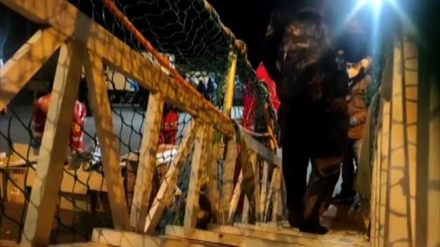 A Catania lo sbarco di tutti i migranti in attesa sulle navi