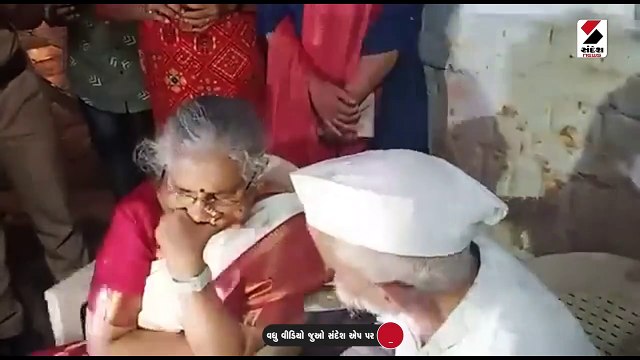 ઋષિ સુનકના સાસુ સંભાજીને પગે લાગ્યા, સોશિયલ મીડિયા પર હોબાળો