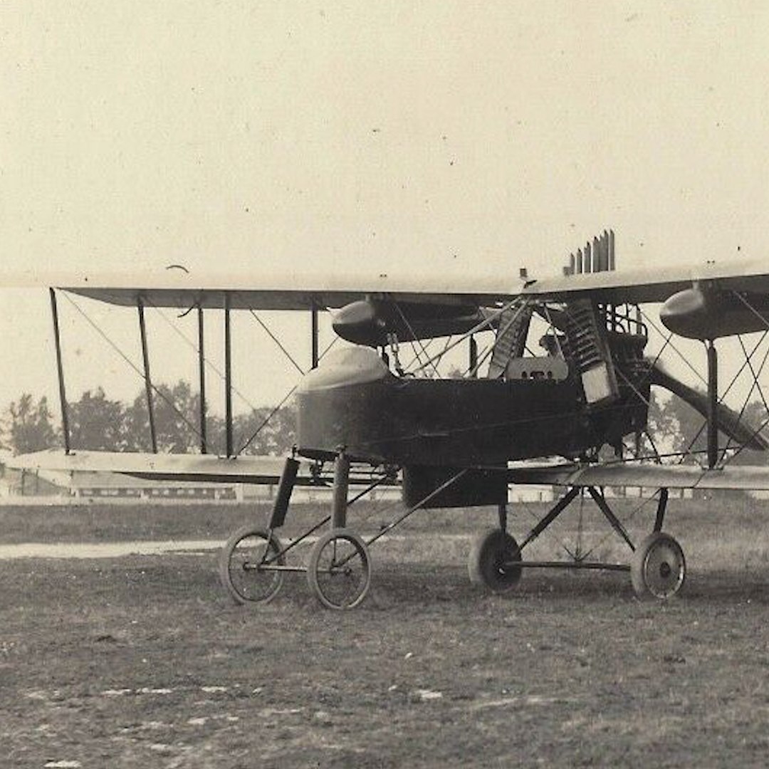 Le premier drone de l'histoire a décollé en France… en 1917 - video  Dailymotion