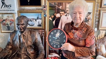 Evini Atatürk müzesine çevirdi