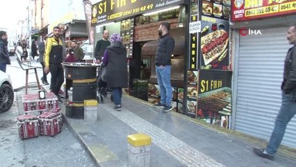 Esenyurt'ta satırla motosikletleri kıran esnaf konuştu : "Sinirlenerek vurdum. Motosikletler bana ait"