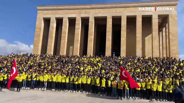 1907 ÜNİFEB ve 1907 Fenerbahçe Derneği, Anıtkabir'i ziyaret etti