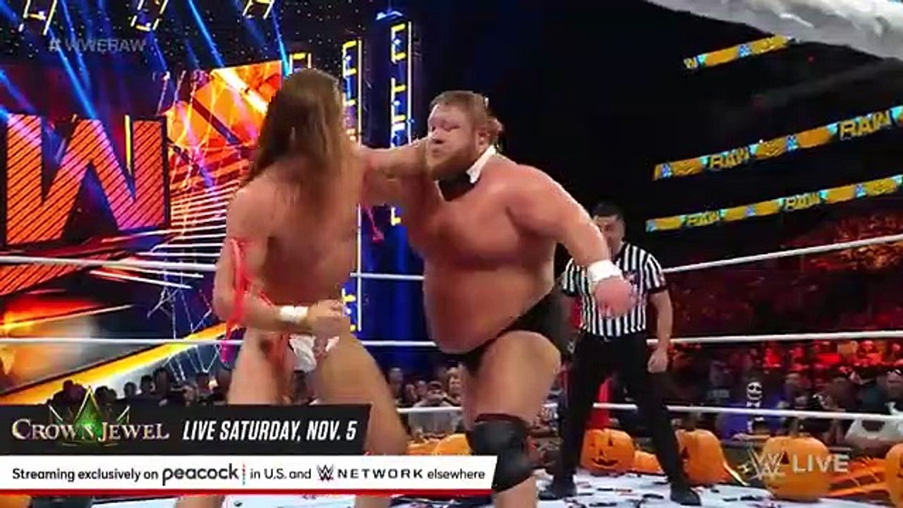 Bobby Lashley and Brock Lesnar get into a wild brawl: Raw, Oct. 17, 2022