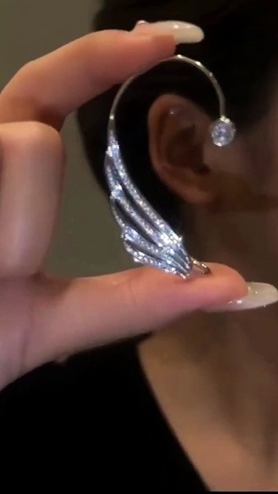 Stylish Adjustable Ear Cuff - Earrings