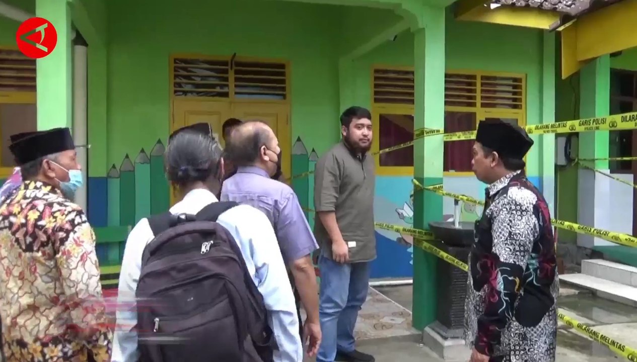 Polisi libatkan ahli UGM, selidiki penyebab runtuhnya atap sekolah