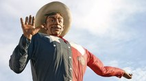 The Most Hilariously Southern Fried Foods You Could Find At The Texas State Fair This Year