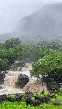 امطار وسيول غزيرة مناظر خلابةbeauté