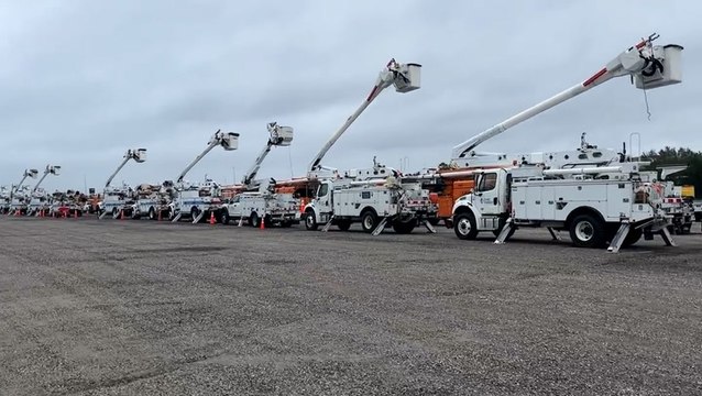 Power crews from across the country arrive in Florida to prepare for Nicole's impacts