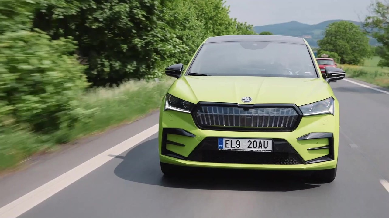 ŠKODA ENYAQ RS iV - Sportlich ausgelegtes Fahrwerk und 82-kWh-Batterie für hohe Reichweite