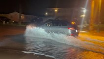 Winds howl and roads flood as Hurricane Ian bears down on Florida