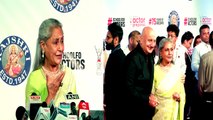 Jaya Bachchan के media को Cute और Funny Reaction, Anupam kher के साथ video viral! FilmiBeat