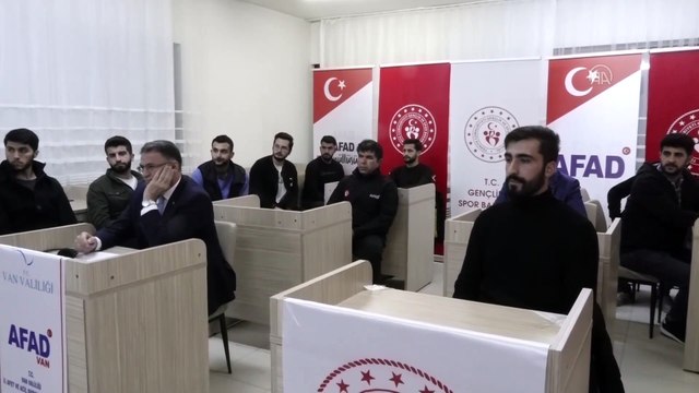 Van'da Deprem Anı, Çök Kapan Tutun ve Tahliye tatbikatı yapıldı