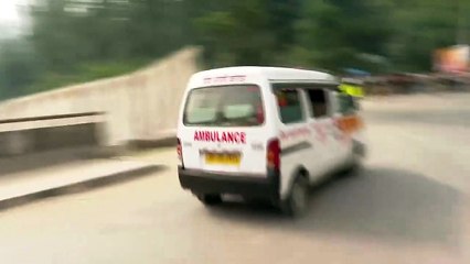 PM Modi halts his convoy to give way to an ambulance in Himachal Pradesh (1)