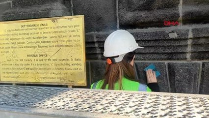 KADIN RESTORATÖRLERDEN İSKELEDE SAYGI DURUŞU