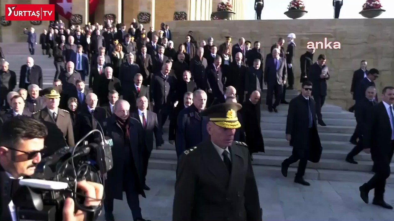 Anıtkabir'deki 10 Kasım töreninde "Her yer Tayyip, her yer Erdoğan" sloganı atıldı