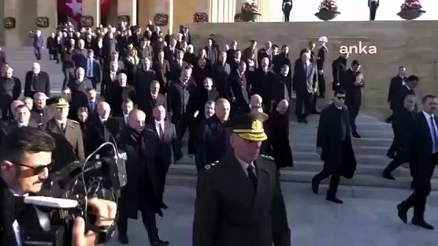 Anıtkabir'de ''Her yer Tayyip, her yer Erdoğan'' tezahüratı tepki çekti