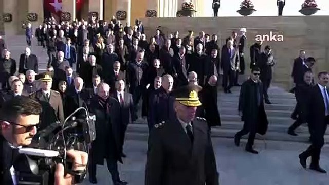 Anıtkabir’deki törende yine slogan: Her yer Tayyip, her yer Erdoğan!