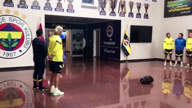 Jorge Jesus ve ekibinden Atatürk'e saygı duruşu