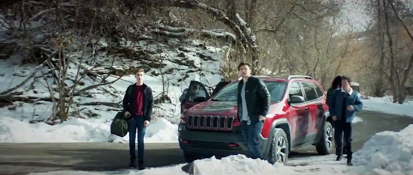 Snow Falls Fragman