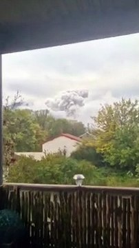 Isère: Des explosions suivies d’un incendie se sont produites ce matin dans un atelier de la plateforme du site de produits chimiques Arkema de Jarrie, près de Grenoble - VIDEO