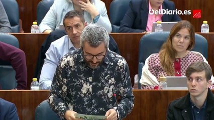 Un diputado de Más Madrid ofrece a Escudero una carta de dimisión con su nombre: "Le vale la misma firma que utilizó para los protocolos de la vergüenza"