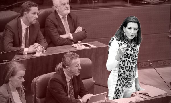Ayuso se enfrenta a Vox por la derechita acomplejada : Le va tocando escuchar