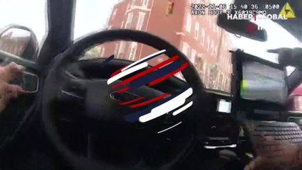 ABD polisi, bıçaklı saldırgana bir şarjör mermi sıktı