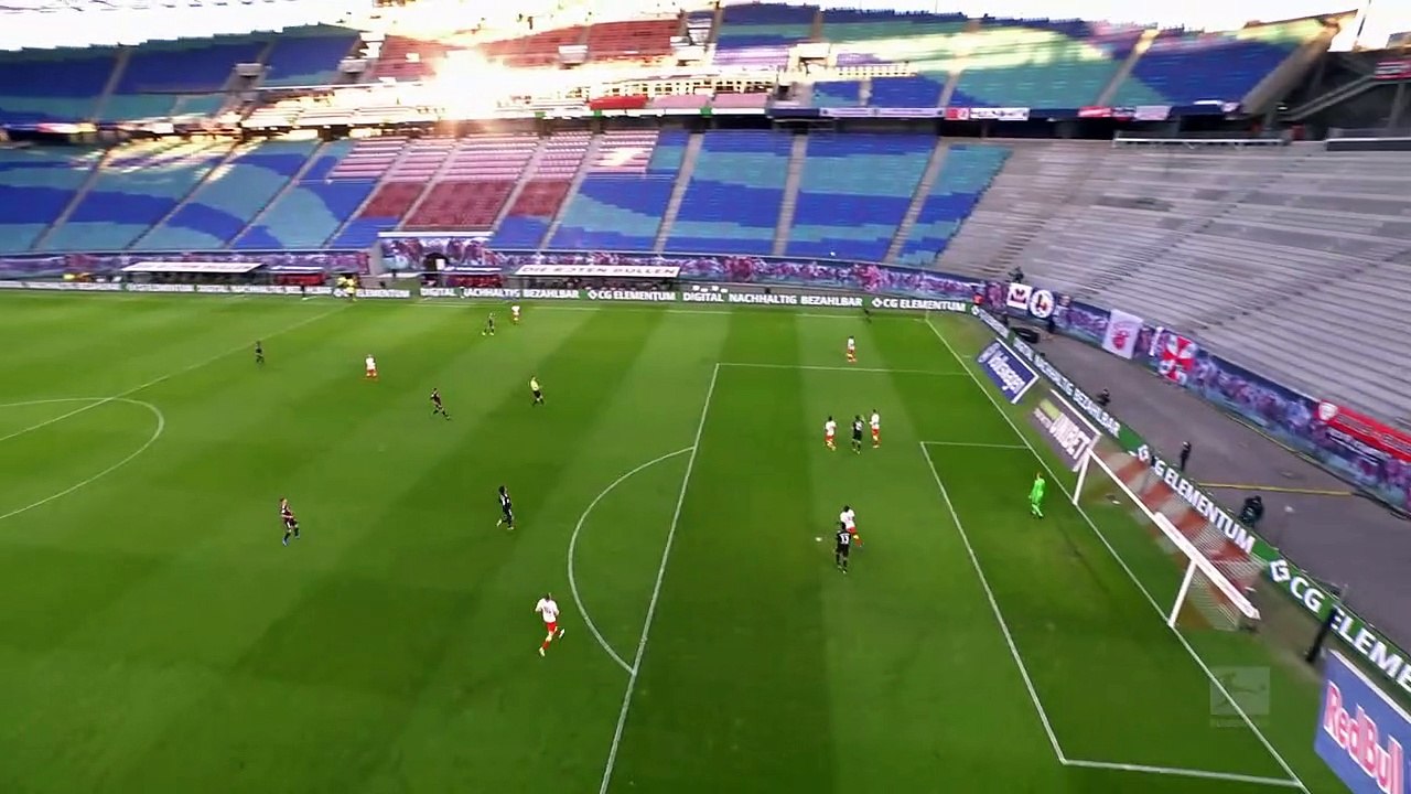 FC Bayern-Behind the Legend E03