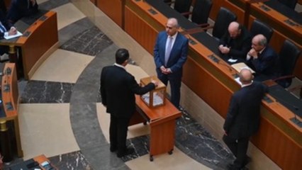 La Cámara libanesa perpetúa el vacío en la Presidencia del país con un nuevo voto fallido