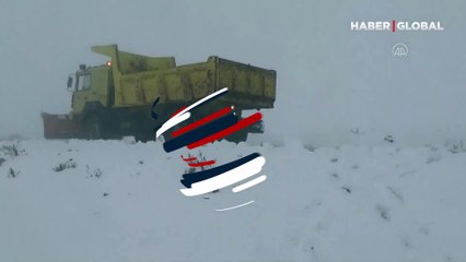 Görüntüler bugün çekildi! Kar kalınlığı 15 santimetreye ulaştı