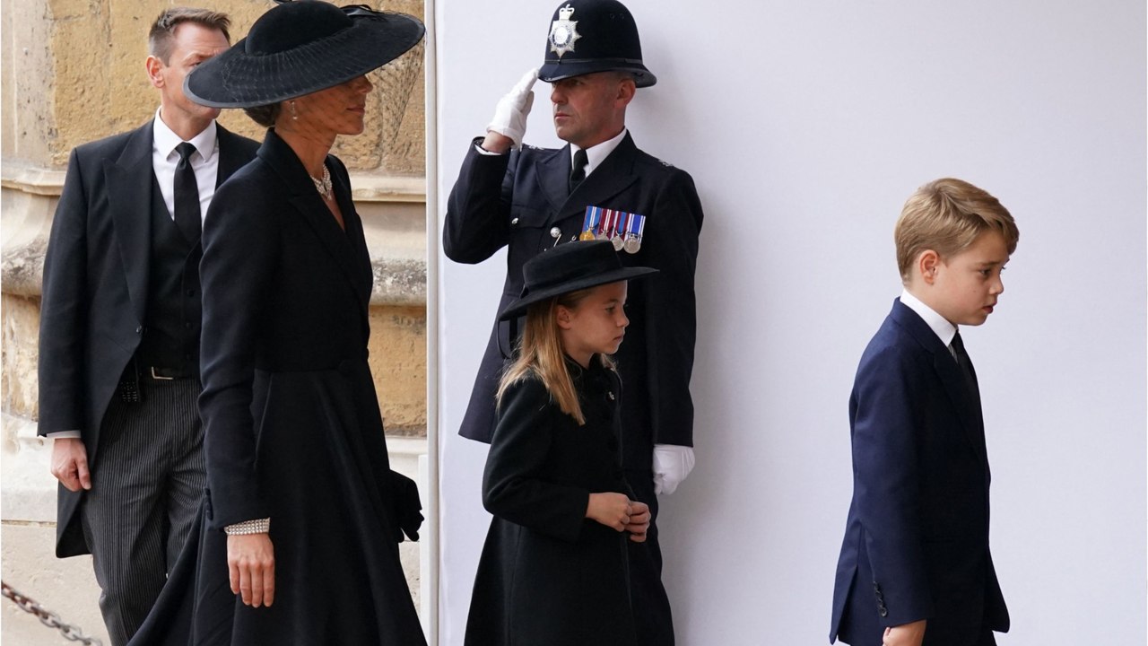 Voici - George et Charlotte : un professeur de leur ancienne école plaide coupable pour crimes sexuels sur mineurs