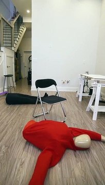 Cet homme arrive à se casser en 2