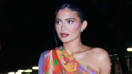 Kylie Jenner Paired the Most Summery Top with This Ultimate Winter Essential