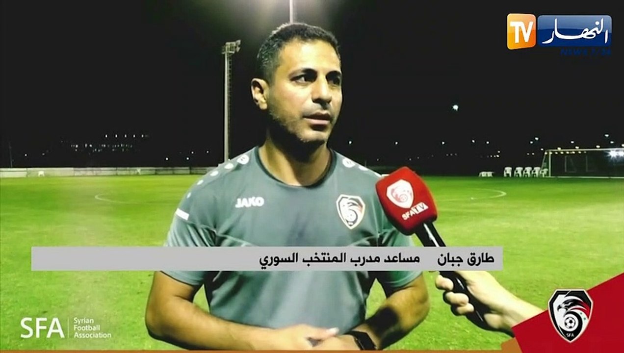 الطاقم الفني ولاعبو منتخب سوريا: مباراة الجزائر...